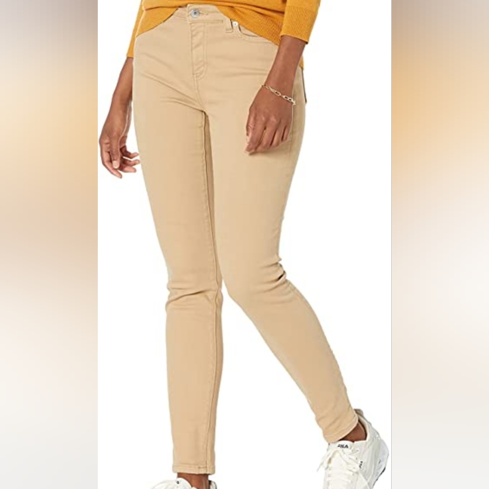 Essentials Women's Skinny Jeans Size 6 Regular